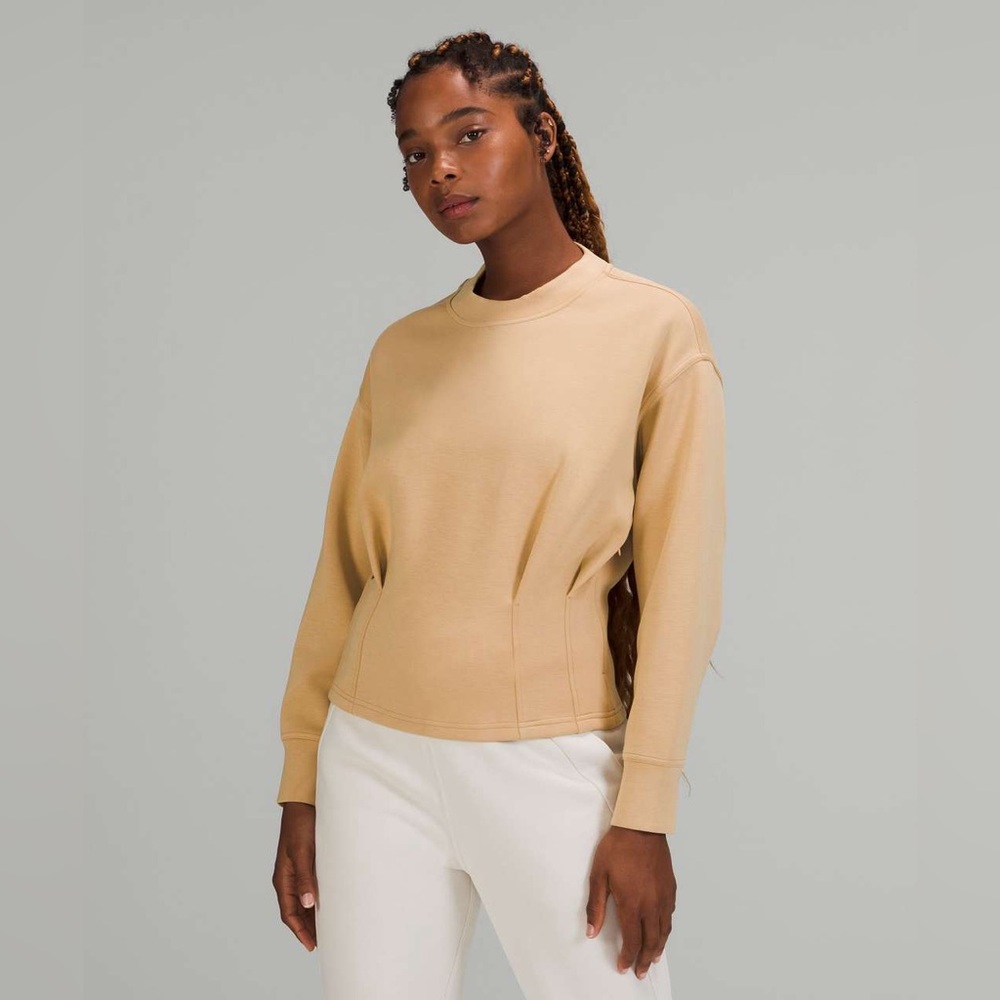 Lululemon Gathered-Waist Crew Pullover Women’s Size 8 Tan